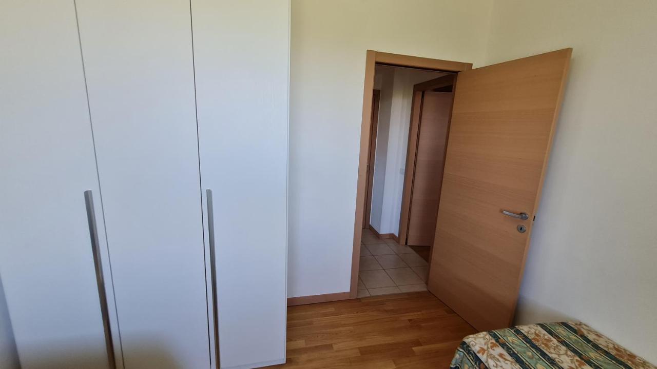Appartamento Quadrivium Кастелнуово дел Гарда Екстериор снимка